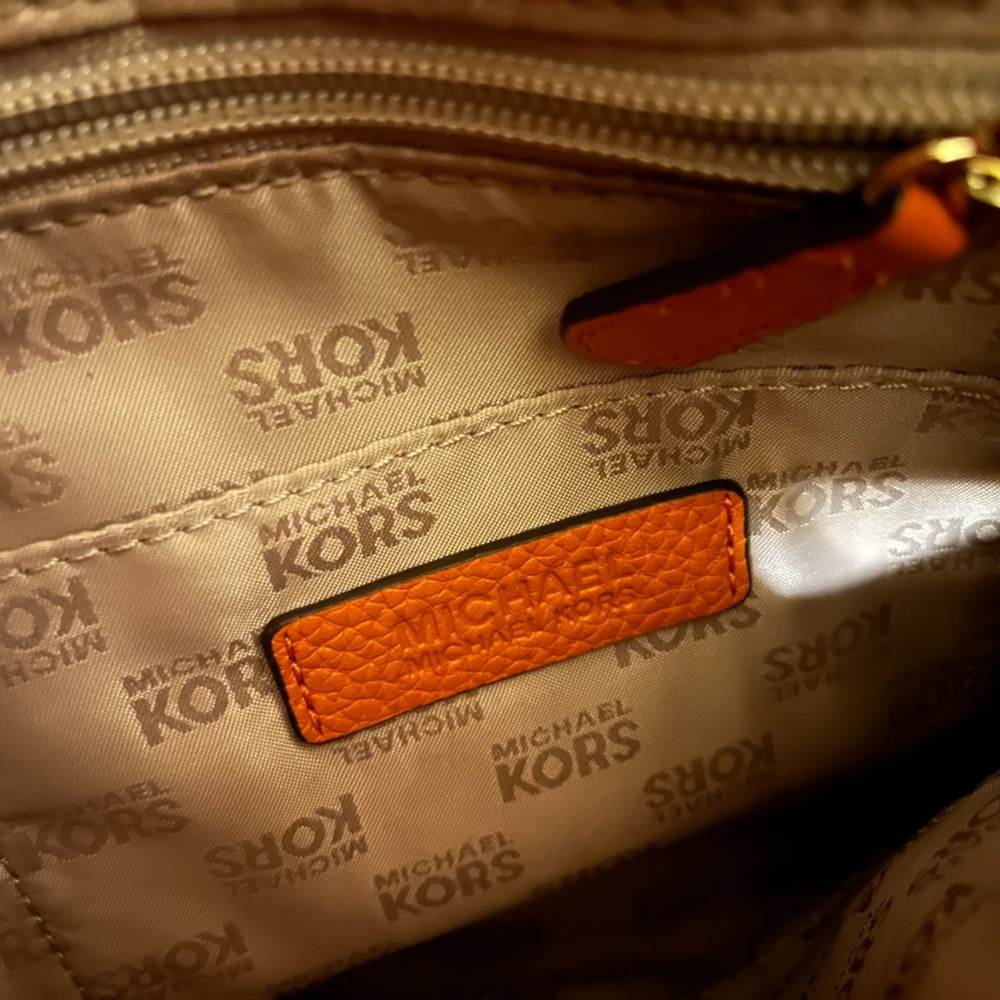 MICHAEL KORS USED ONCE PERFECT CONDITION - Picture 3 of 8